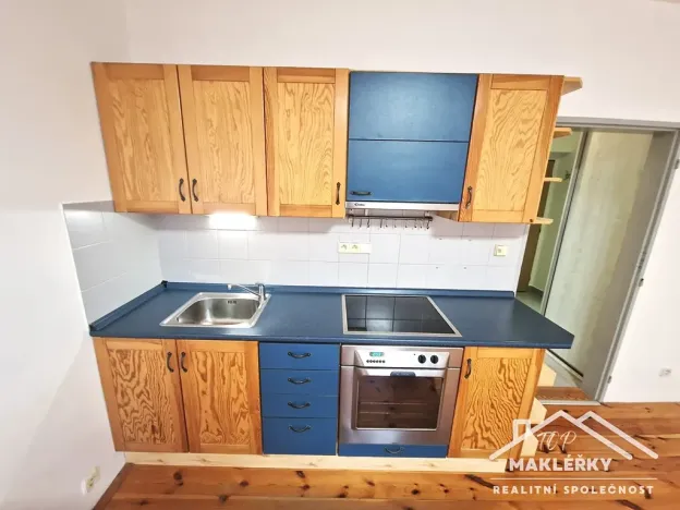 Prodej bytu 1+kk, Jesenice, V Lázních, 30 m2