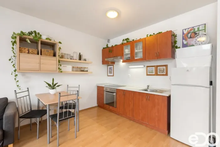 Prodej bytu 2+kk, Praha, Za zámečkem, 50 m2