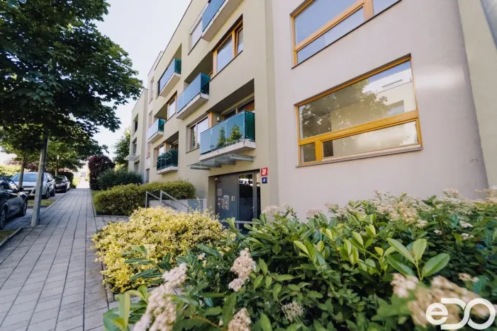 Prodej bytu 3+kk, Praha, Břežánecká, 84 m2