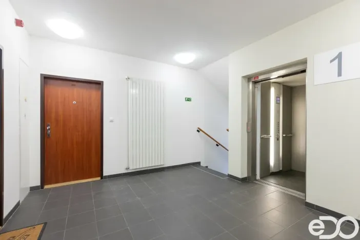 Prodej bytu 3+kk, Praha, Břežánecká, 83 m2