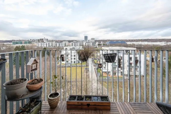 Prodej bytu 2+kk, Praha - Vysočany, Sousedíkova, 60 m2