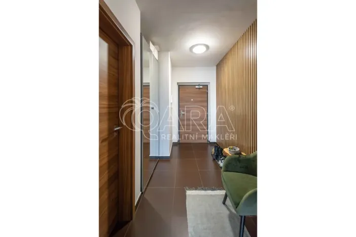 Prodej bytu 2+kk, Praha - Vysočany, Sousedíkova, 60 m2