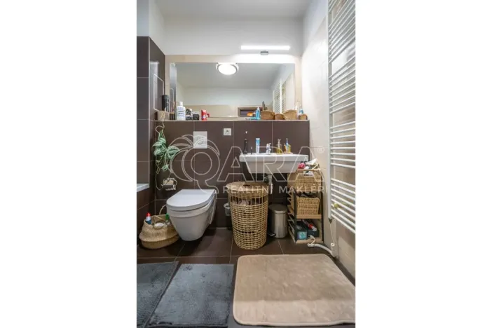 Prodej bytu 2+kk, Praha - Vysočany, Sousedíkova, 60 m2