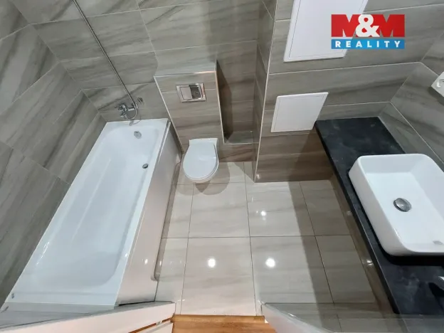 Prodej bytu 4+1, Klášterec nad Ohří, Družstevní, 81 m2