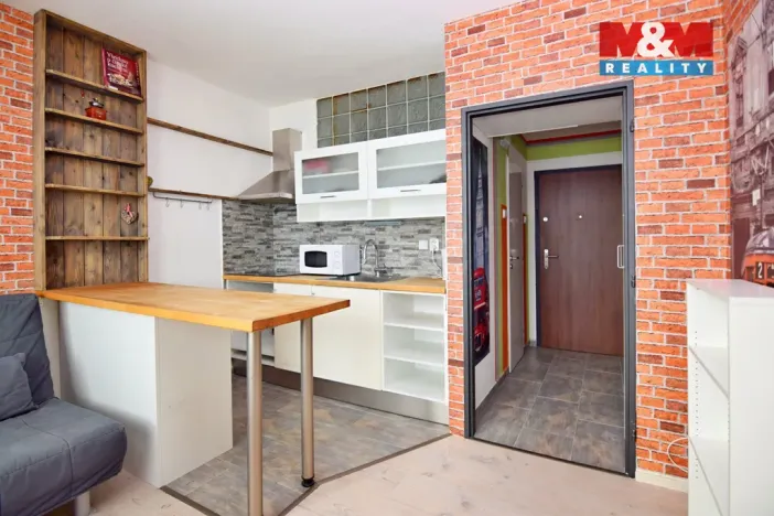 Pronájem bytu 1+1, Děčín - Děčín IX-Bynov, Kyjevská, 34 m2