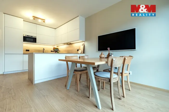 Prodej bytu 3+kk, Praha - Hrdlořezy, Mezilehlá, 70 m2