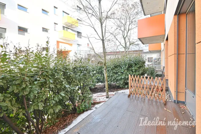 Pronájem bytu 2+kk, Brno, Mojmírovo náměstí, 44 m2