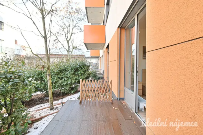 Pronájem bytu 2+kk, Brno, Mojmírovo náměstí, 44 m2