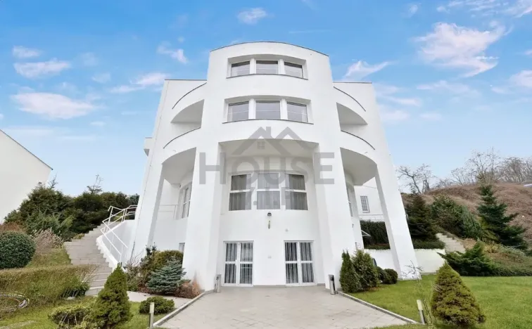 Pronájem kanceláře, Praha - Smíchov, Nový Zlíchov, 839 m2