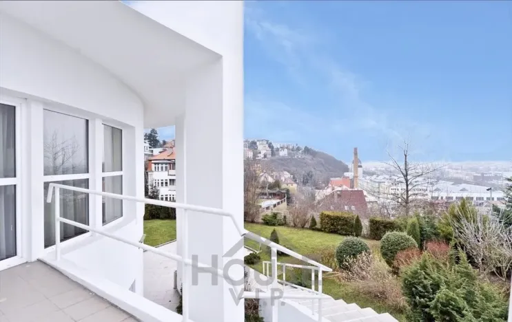 Pronájem kanceláře, Praha - Smíchov, Nový Zlíchov, 839 m2