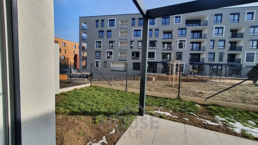 Prodej bytu 2+1, Praha - Ruzyně, Stočesova, 57 m2