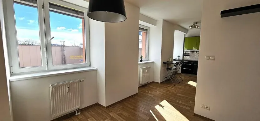Pronájem bytu 1+kk, Brno - Zábrdovice, Tkalcovská, 32 m2