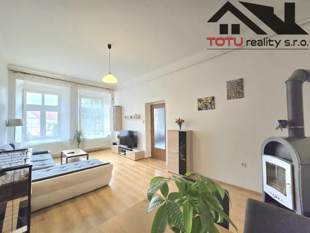 Prodej rodinného domu, Broumov, Mírové náměstí, 500 m2