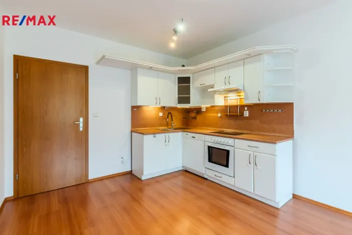Prodej bytu 2+kk, Praha - Štěrboholy, Andersenova, 52 m2