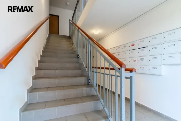 Prodej bytu 2+kk, Praha - Štěrboholy, Andersenova, 52 m2