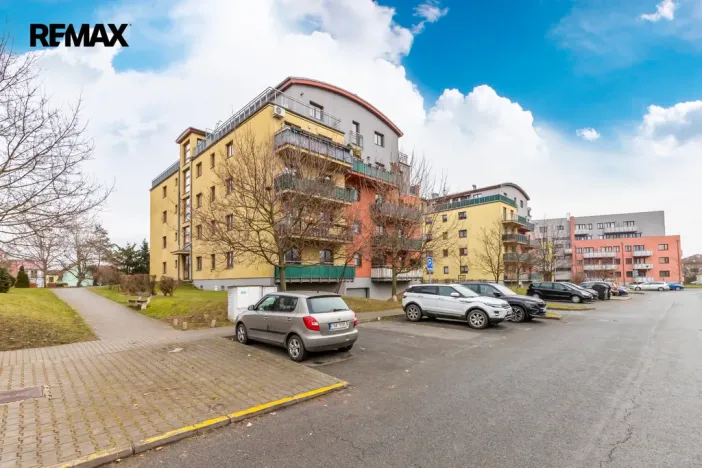 Prodej bytu 2+kk, Praha - Štěrboholy, Andersenova, 52 m2