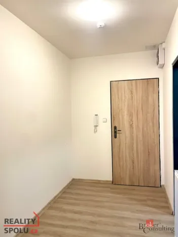 Pronájem bytu 1+kk, Mlékojedy, 47 m2