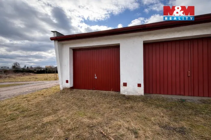 Prodej garáže, Dvůr Králové nad Labem, Ve Strži, 22 m2