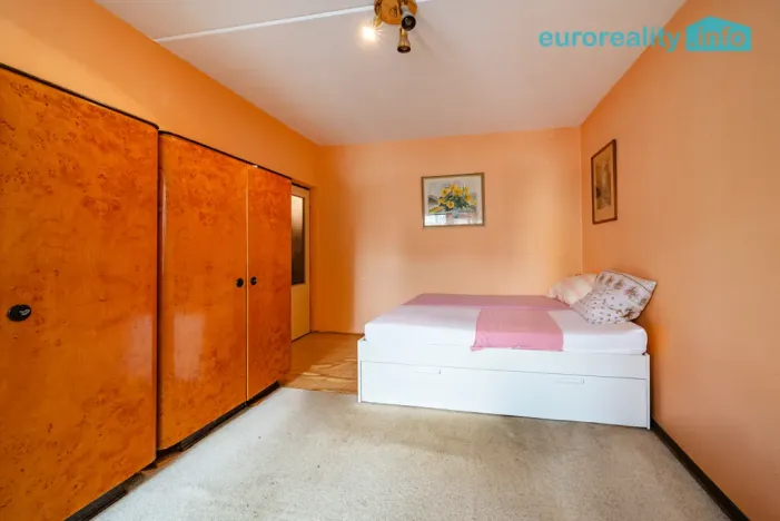 Prodej bytu 2+1, Mariánské Lázně, Podhorská, 60 m2