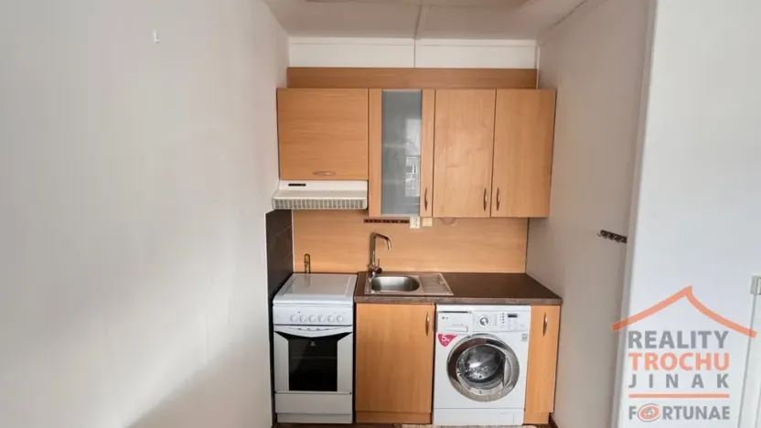 Pronájem bytu 1+1, Chrudim, Na Větrníku, 43 m2