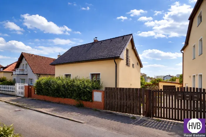 Pronájem rodinného domu, Úvaly, Boženy Němcové, 174 m2