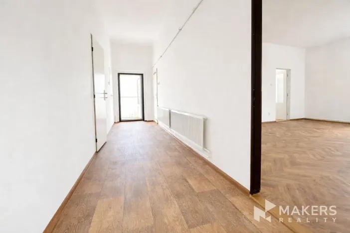 Pronájem bytu 1+1, Praha - Žižkov, U kněžské louky, 70 m2