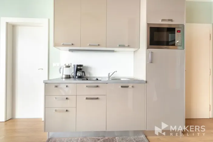 Pronájem bytu 1+kk, Praha - Strašnice, Vinohradská, 30 m2