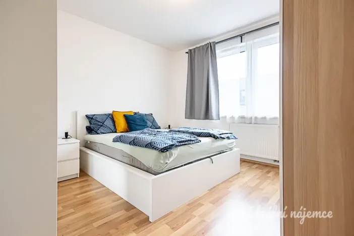 Pronájem bytu 2+kk, Praha - Vysočany, Strnadových, 59 m2