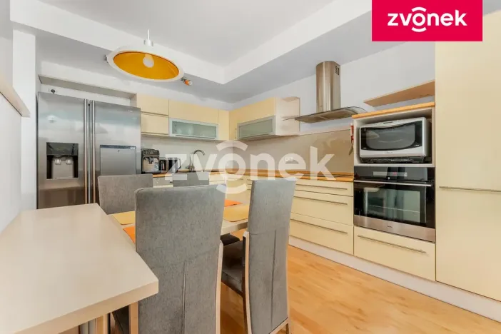 Prodej bytu 3+kk, Zlín, Voženílkova, 94 m2