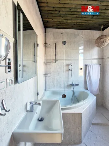 Prodej bytu 3+kk, Hradec Králové, Na Občinách, 106 m2