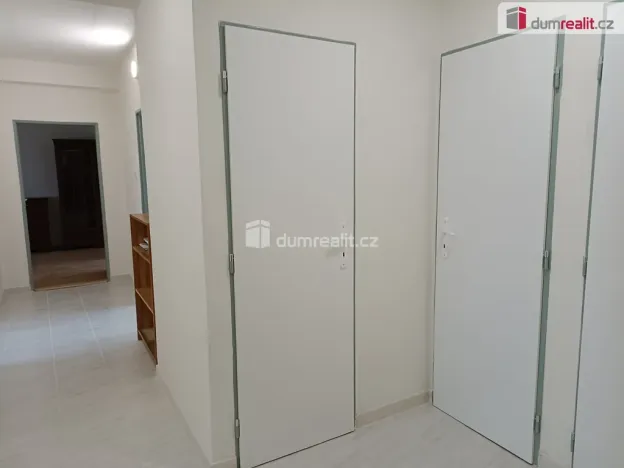 Pronájem bytu 4+1, Praha - Strašnice, Na Třebešíně, 91 m2