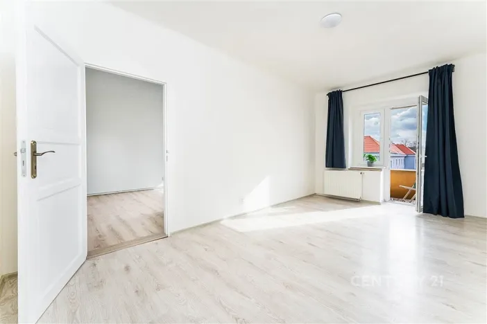 Pronájem bytu 2+kk, Praha, Biskupcova, 48 m2