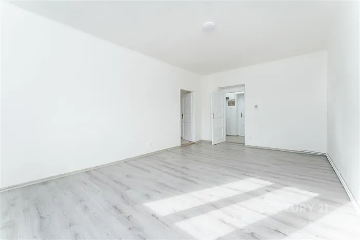 Pronájem bytu 2+kk, Praha, Biskupcova, 48 m2