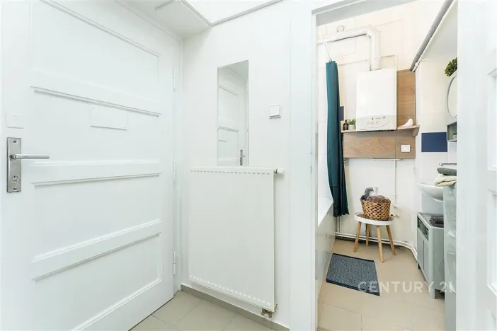 Pronájem bytu 2+kk, Praha, Biskupcova, 48 m2