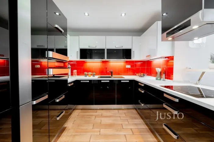 Prodej bytu 4+kk, Praha, Švejcarovo náměstí, 98 m2