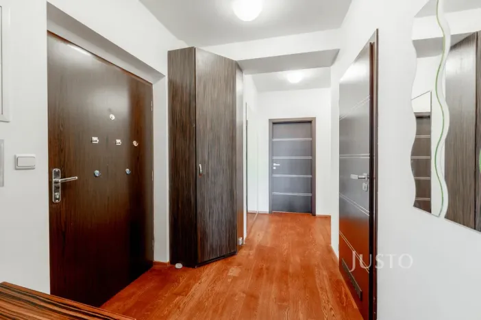 Prodej bytu 4+kk, Praha, Švejcarovo náměstí, 98 m2