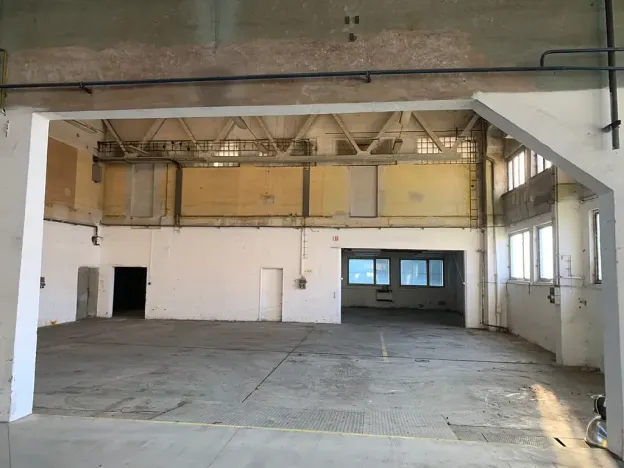 Pronájem obchodního prostoru, Šternberk, Nádražní, 536 m2