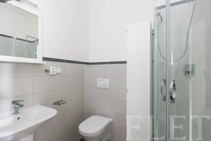 Pronájem bytu 1+1, Praha - Holešovice, Kamenická, 40 m2