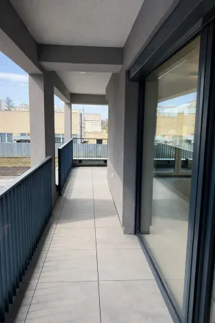 Pronájem bytu 3+kk, Praha - Vysočany, Poděbradská, 78 m2