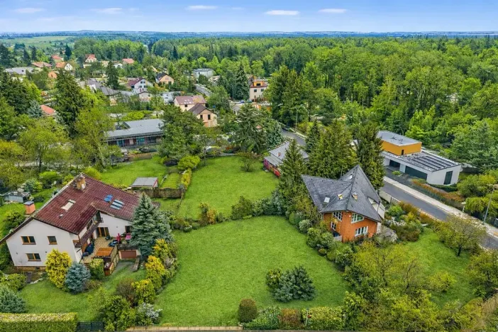 Prodej pozemku, Praha, V jehličině, 941 m2