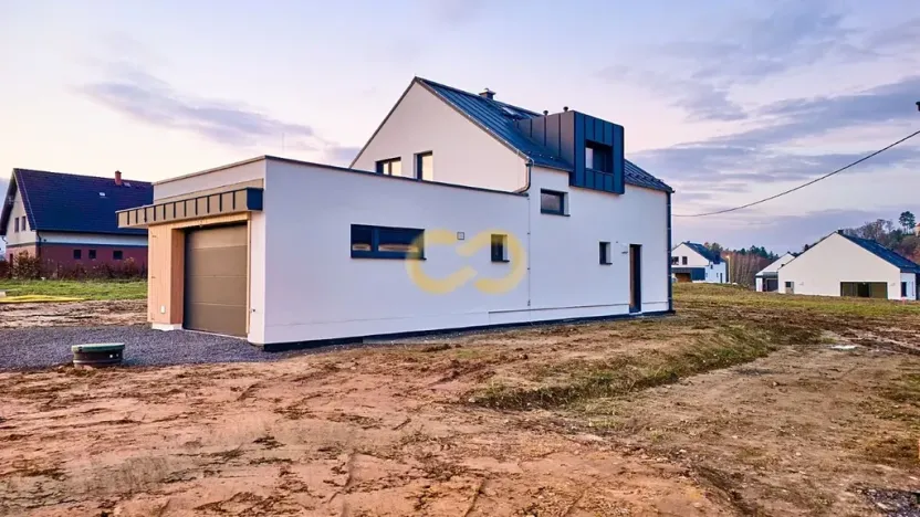 Pronájem rodinného domu, Chotyně, 194 m2