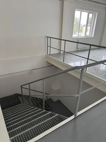 Pronájem skladu, Ostrov, 370 m2