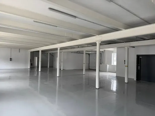 Pronájem skladu, Ostrov, 200 m2