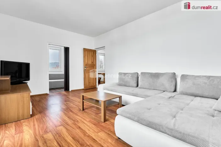 Prodej bytu 2+1, Nová Role, Školní, 45 m2