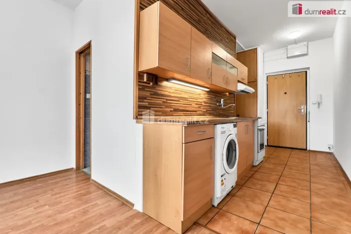 Prodej bytu 2+1, Nová Role, Školní, 45 m2