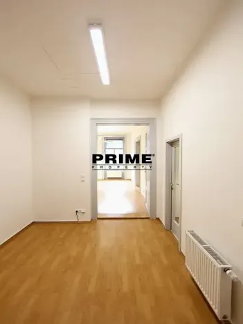 Pronájem kanceláře, Praha - Smíchov, Štefánikova, 70 m2