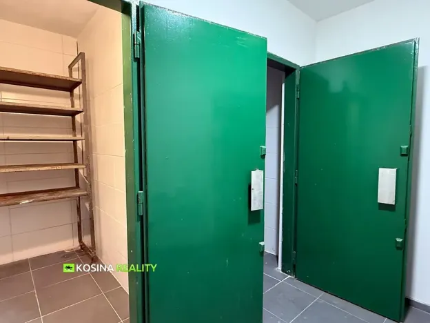 Pronájem obchodního prostoru, Nejdek, náměstí Karla IV., 120 m2