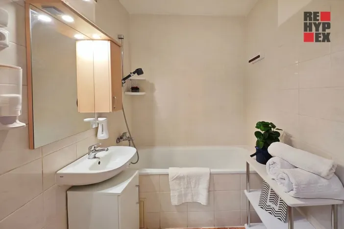 Prodej bytu 2+kk, Jablonec nad Nisou, Skelná, 42 m2