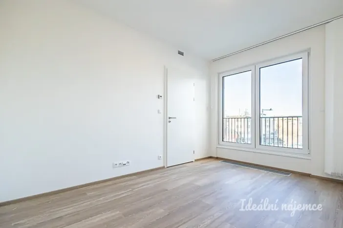Pronájem bytu 2+kk, Praha, Poděbradská, 53 m2