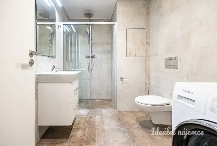 Pronájem bytu 2+kk, Praha, Poděbradská, 53 m2